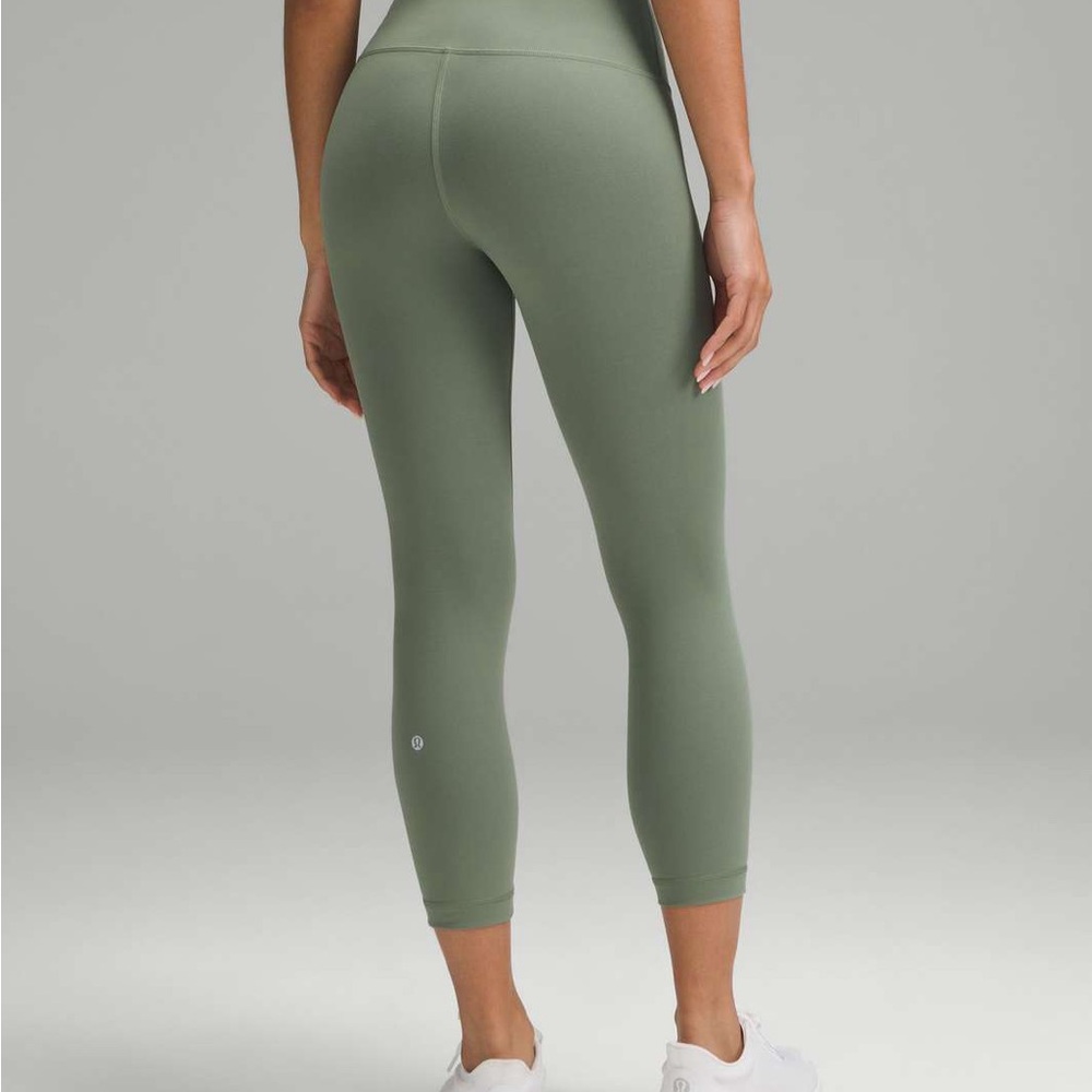 Lululemon Wunder Train HR Crop 23”
